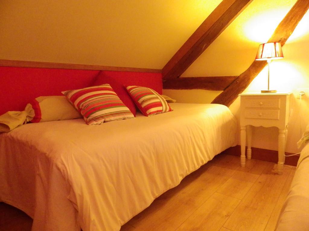 Ferme Clatot Hotel Les Trois Pierres Exterior foto